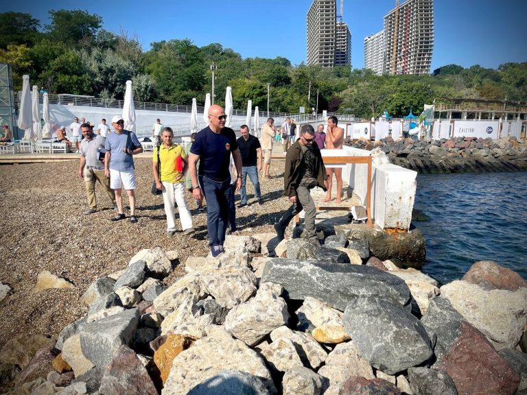 В Одессе впервые с начала полномасштабной войны официально открыли пляжи